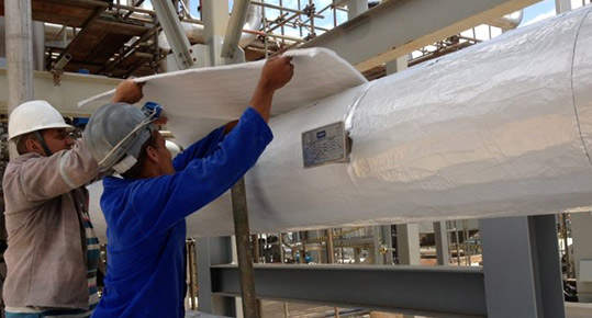 ¿Qué materiales se utilizan para el aislamiento de tuberías?